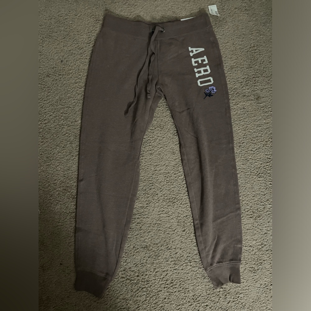 AEROPOSTALE BROWN JOGGERS SIZE:MEDUIM